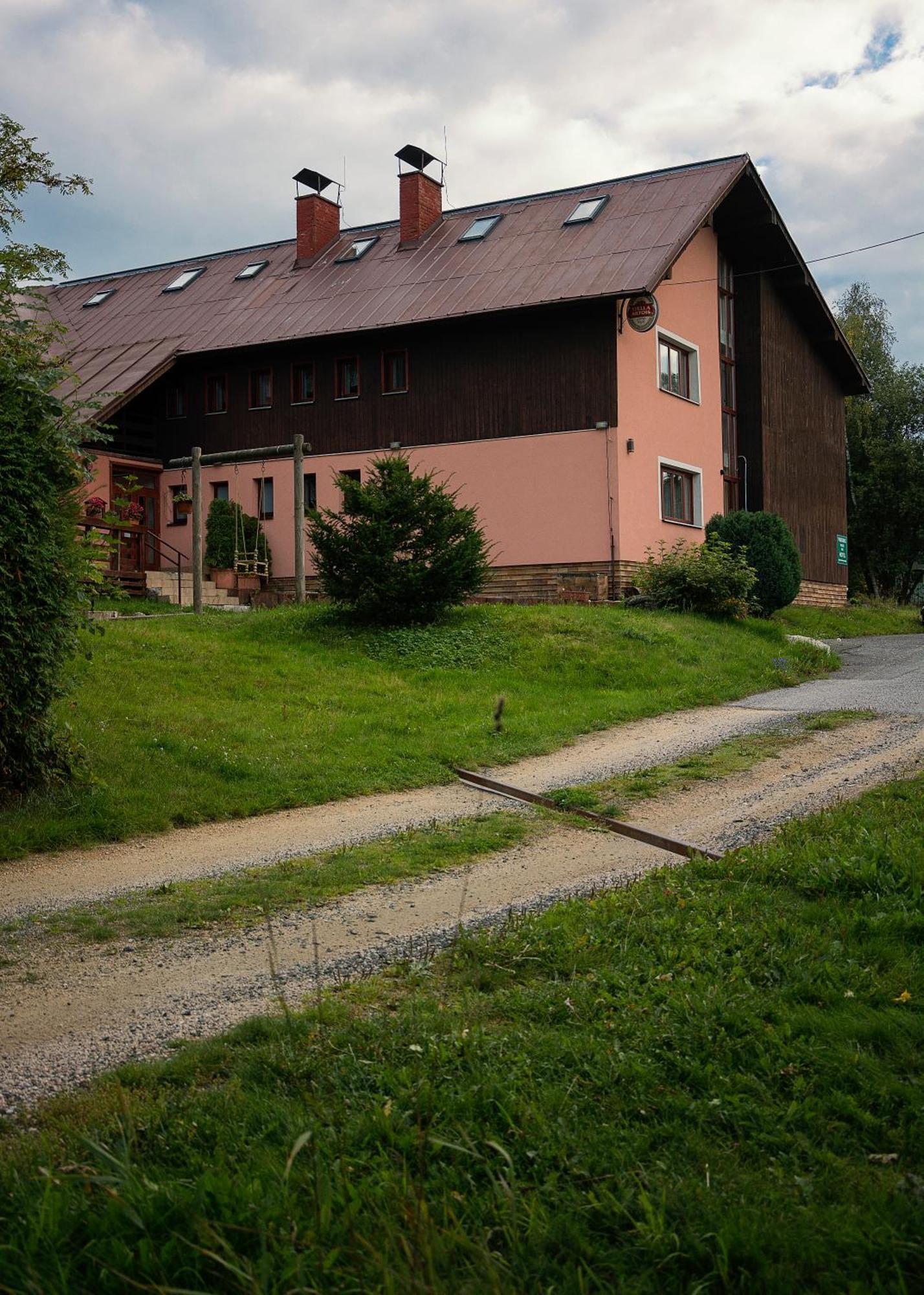 Hacienda Cert Kořenov 外观 照片